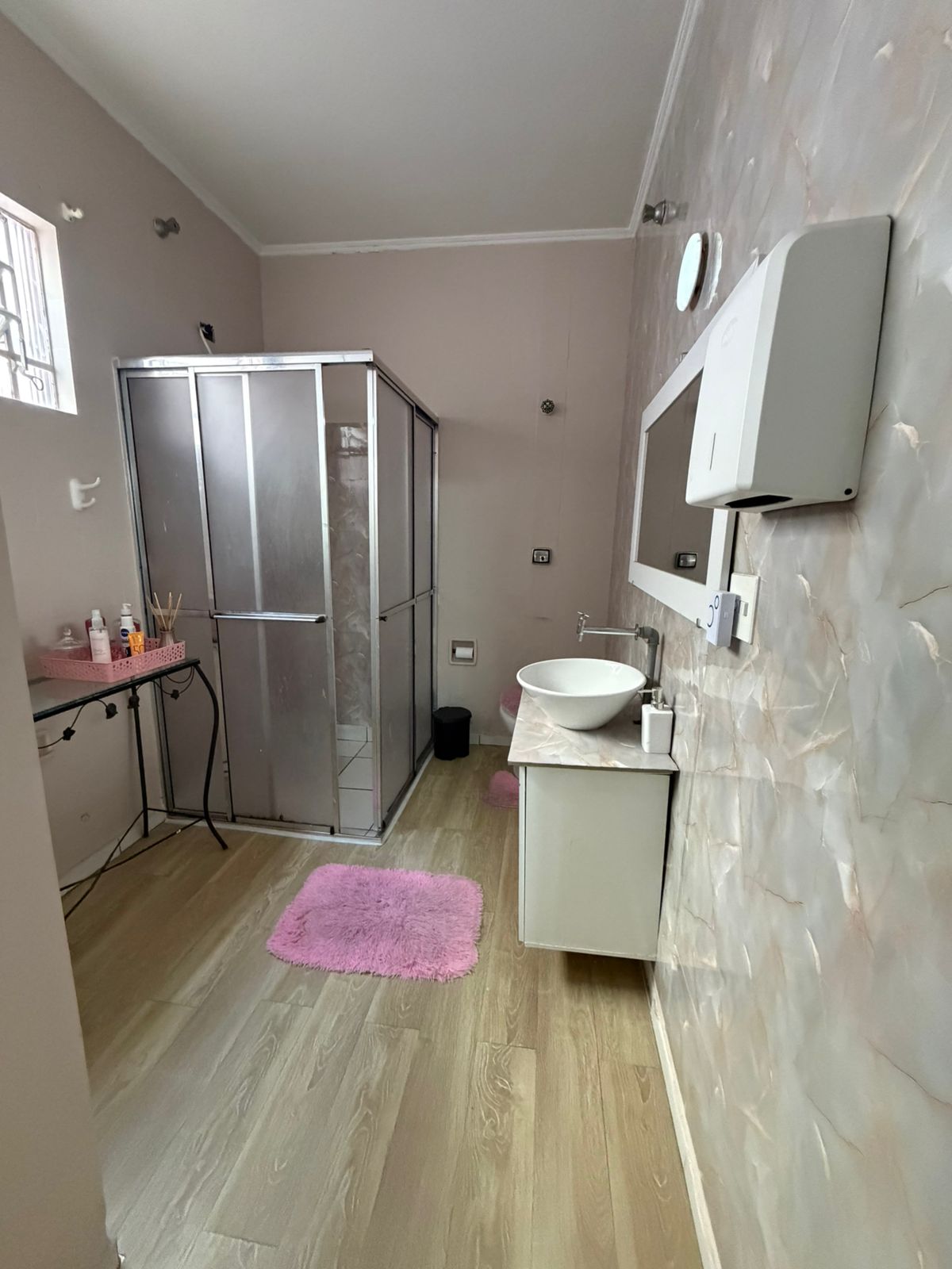 Ambiente interno da Cariocas Bronze 6